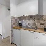 Apartment Zomzi *